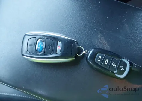 2015 Subaru Legacy 2.5I Limited from USA, damaged, VIN 4S3BNAN61F3066156